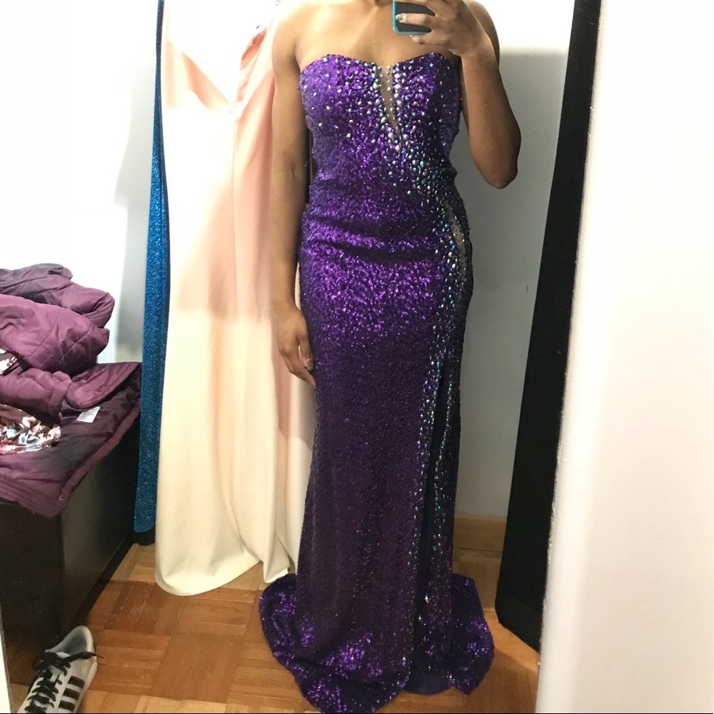 NEW!! Prom dress!
